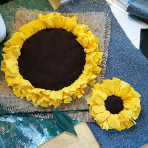 flowers - big small_web Photo: Rag Rug Crafts